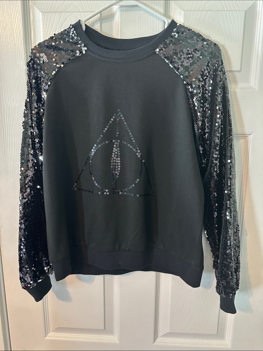 Harry Potter Deathly Hallows Sequin Sweatshirt Black (M)
